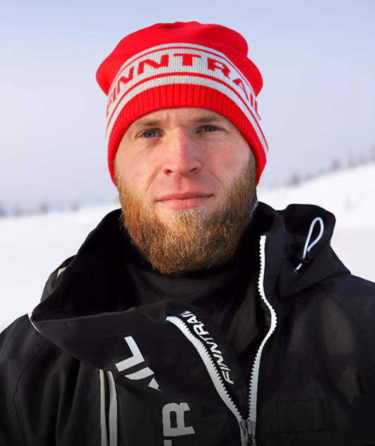 Андрей Старков